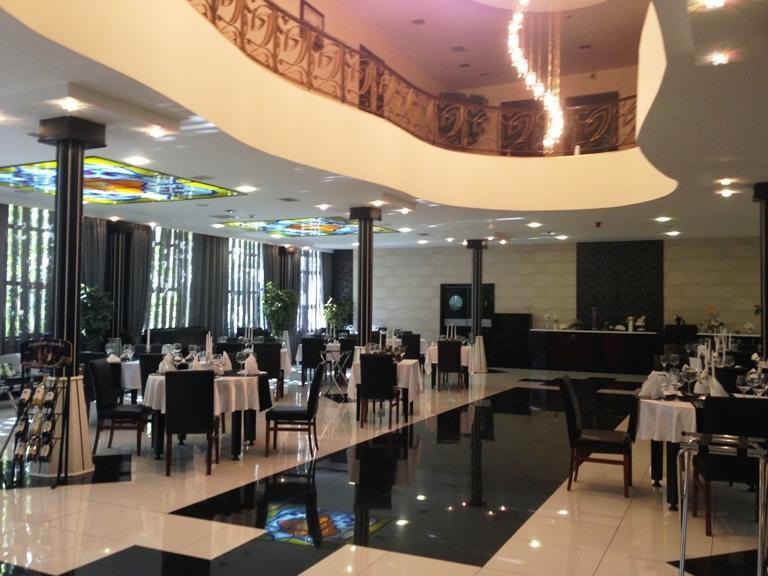 Ambassador Hotel บากู ภายนอก รูปภาพ