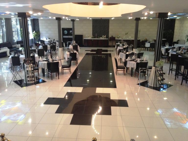 Ambassador Hotel บากู ภายนอก รูปภาพ