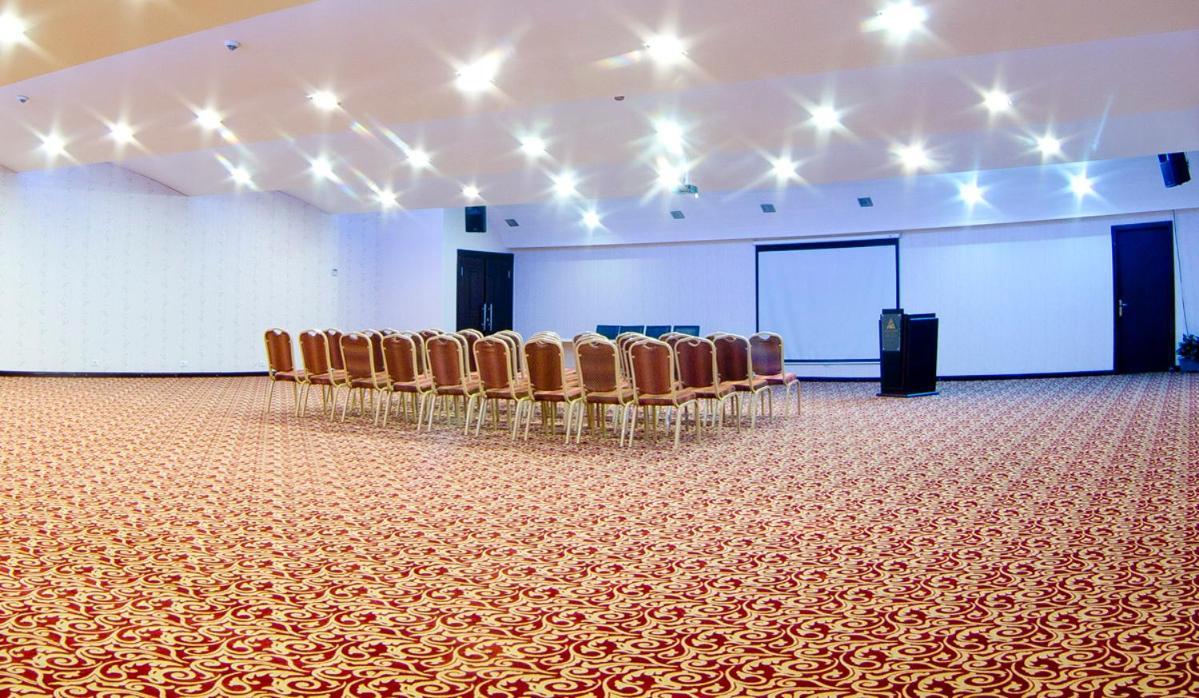 Ambassador Hotel บากู ภายนอก รูปภาพ