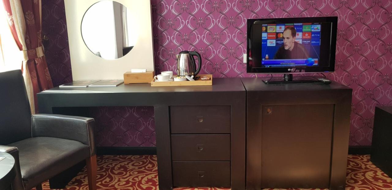 Ambassador Hotel บากู ภายนอก รูปภาพ