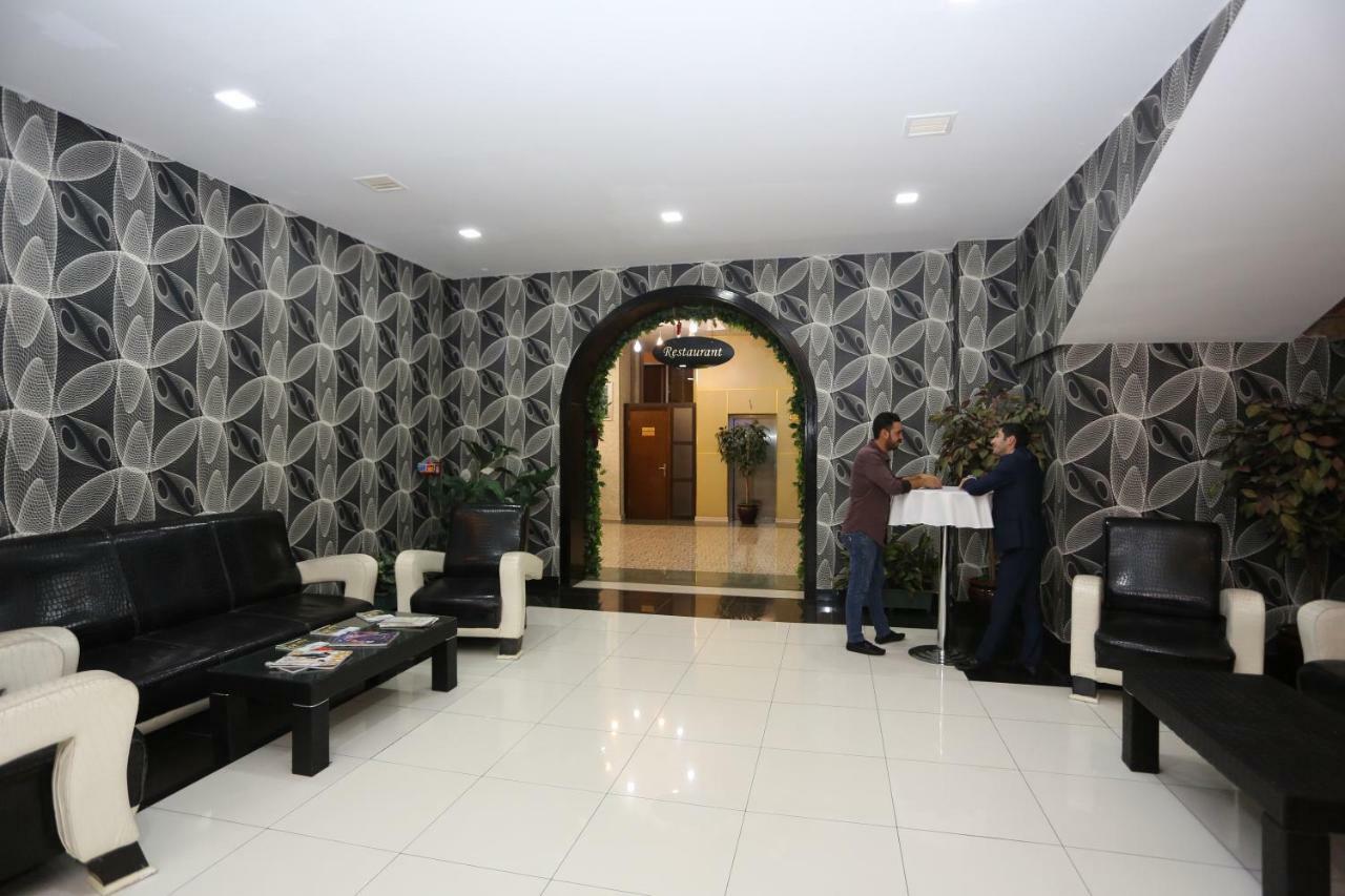 Ambassador Hotel บากู ภายนอก รูปภาพ