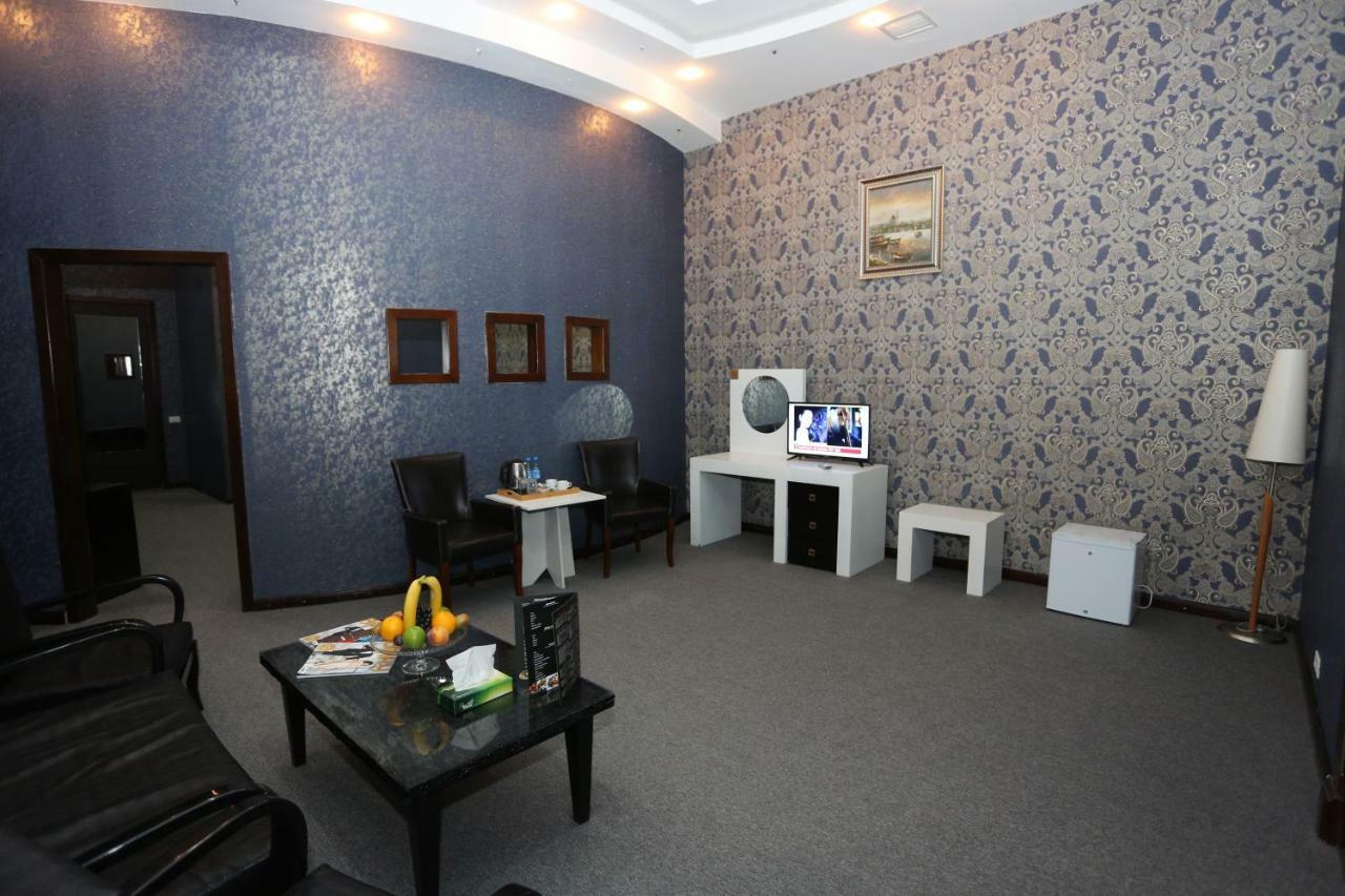 Ambassador Hotel บากู ภายนอก รูปภาพ