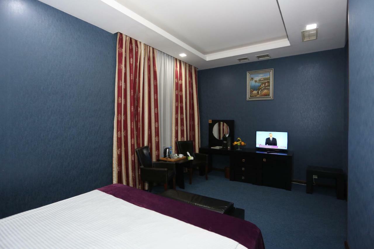 Ambassador Hotel บากู ภายนอก รูปภาพ