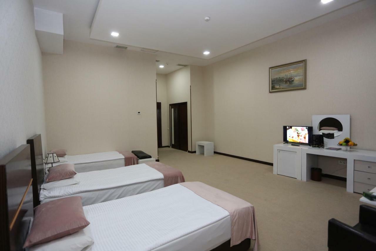 Ambassador Hotel บากู ภายนอก รูปภาพ