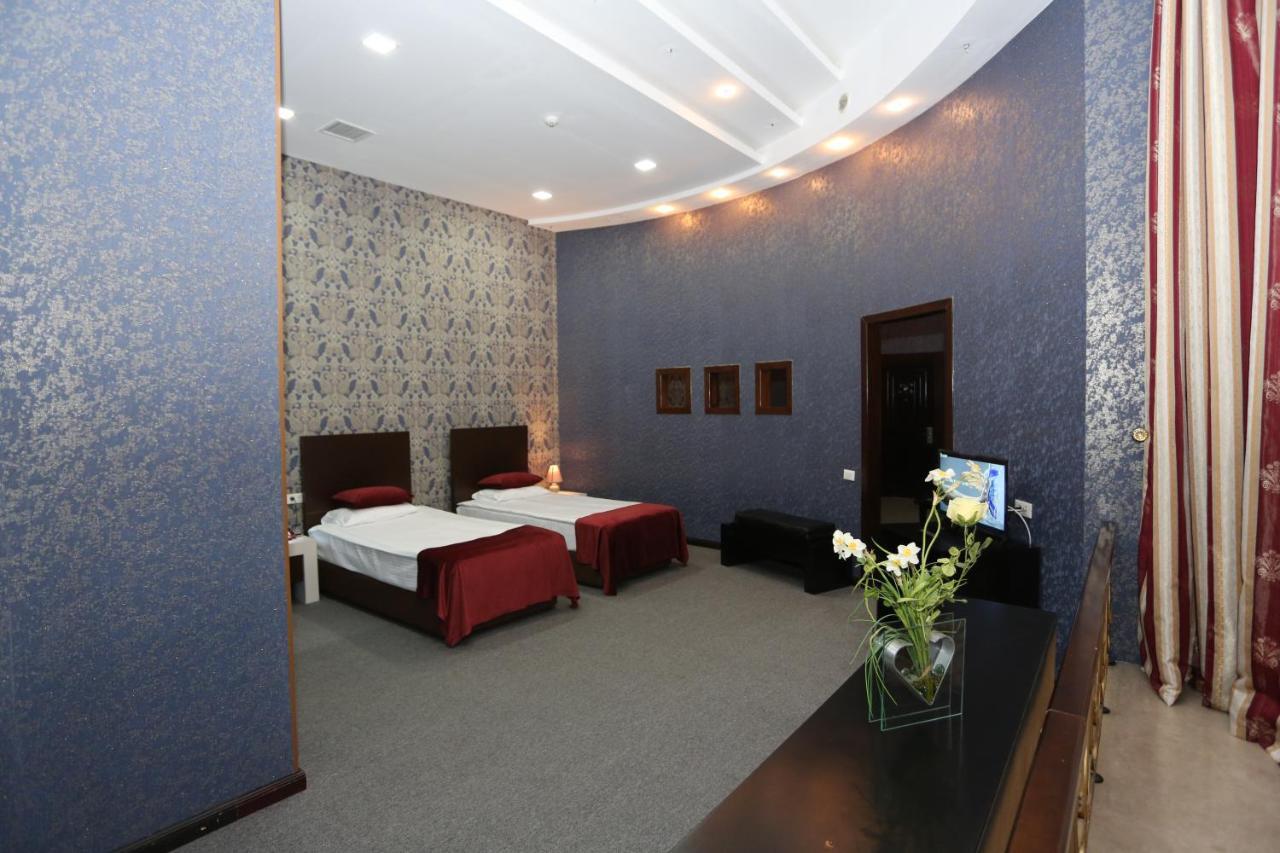 Ambassador Hotel บากู ภายนอก รูปภาพ